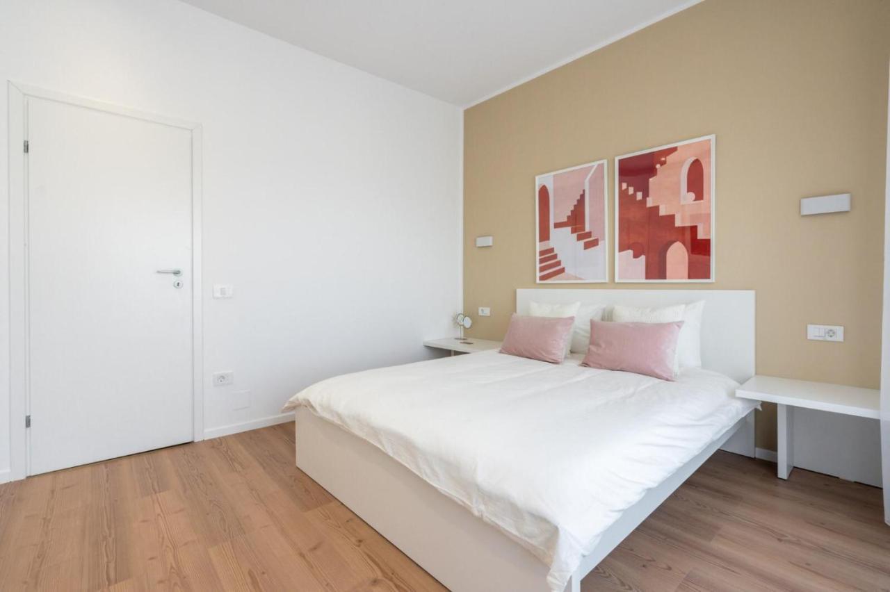 Fabulous Apartament With View In Calea Victoriei Bucarest Exterior foto