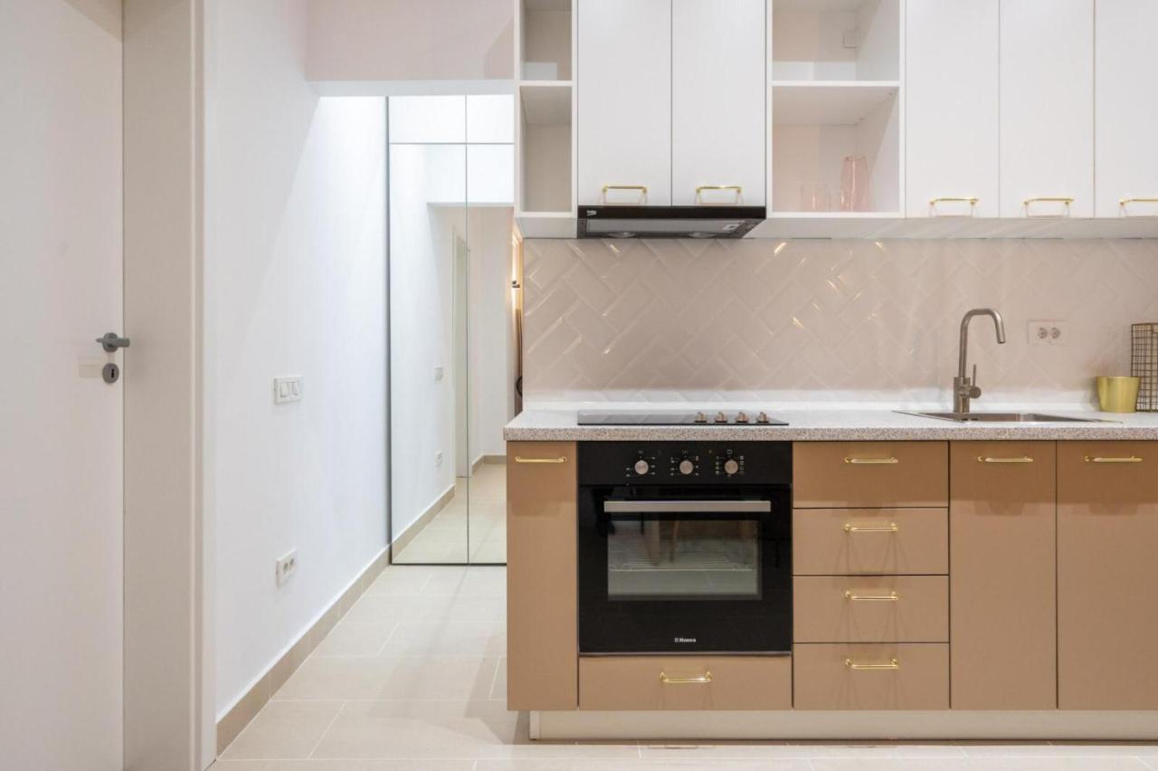 Fabulous Apartament With View In Calea Victoriei Bucarest Exterior foto