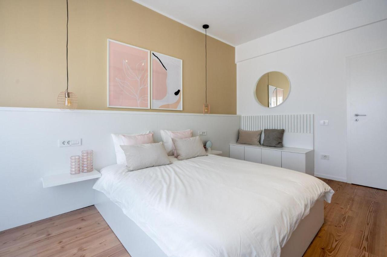Fabulous Apartament With View In Calea Victoriei Bucarest Exterior foto