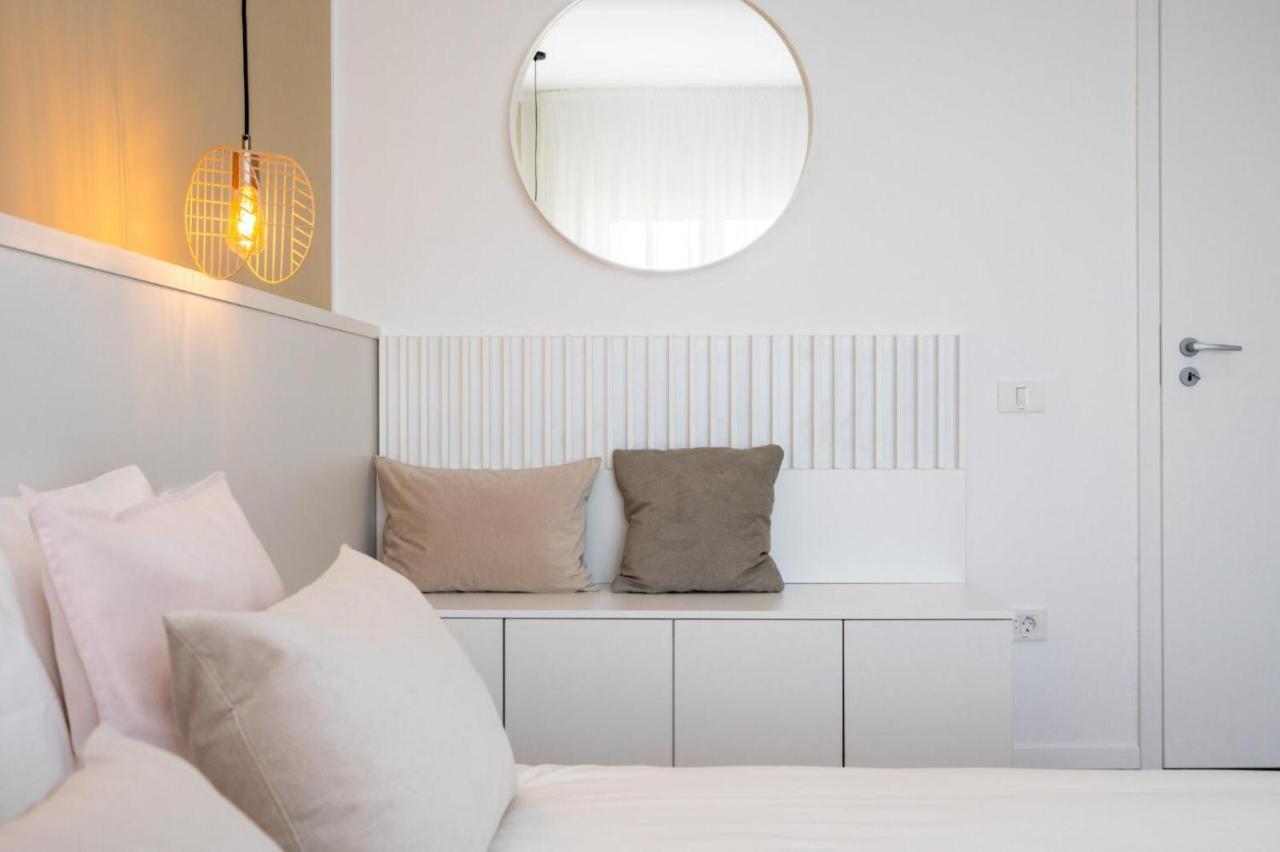 Fabulous Apartament With View In Calea Victoriei Bucarest Exterior foto